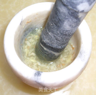 凉拌酸辣兔肠的做法步骤：4