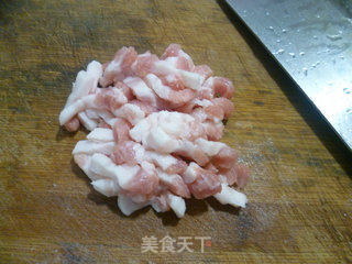 猪肉炒绿豆芽的做法步骤：2