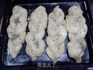 意外的糖霜辫子面包~的做法步骤：11