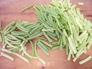 蒜薹炒腊肉的做法步骤：4