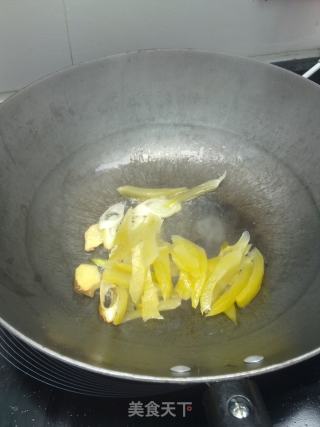 咸菜炒荷兰豆的做法步骤：1