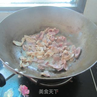 茶油炒鸭杂的做法步骤：3