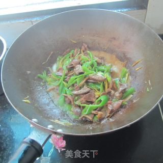 茶油炒鸭杂的做法步骤：11