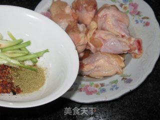 锡纸鸡腿的做法步骤：2