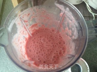 草莓酸奶慕斯蛋糕的做法步骤：3