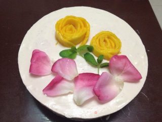 草莓酸奶慕斯蛋糕的做法步骤：7
