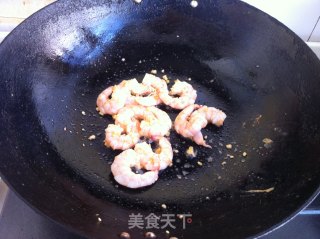 虾仁炒鸡蛋的做法步骤：7