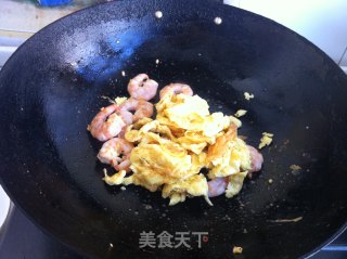 虾仁炒鸡蛋的做法步骤：8