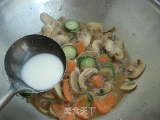 素炒口蘑的做法步骤：6