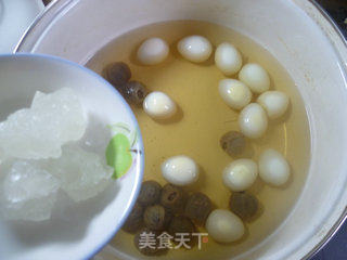 鹌鹑蛋桂圆汤的做法步骤：5