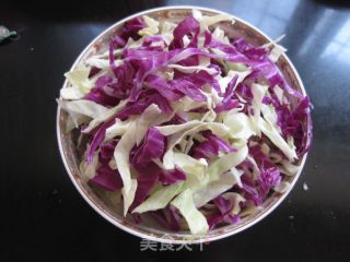 凉拌甘蓝菜的做法步骤：2