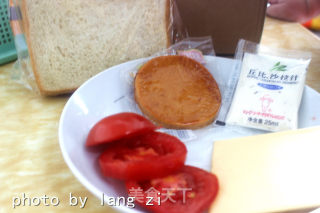 早餐三明治的做法步骤：1