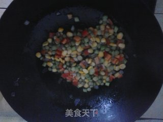 蔬菜炒饭的做法步骤：2