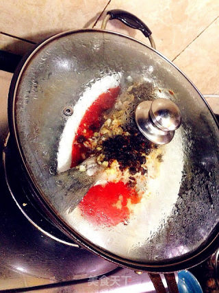 豆鼓蒸鲈鱼的做法步骤：6