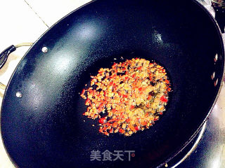 豆鼓蒸鲈鱼的做法步骤：8