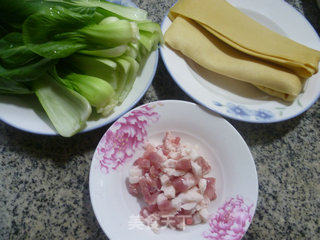 肉丝青菜炒千张的做法步骤：1