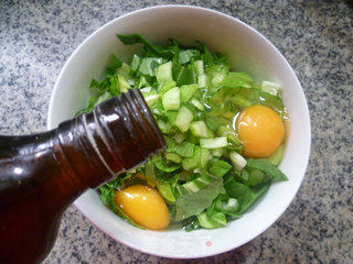 青菜炒鸡蛋的做法步骤：5