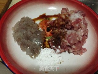 香菇虾肉盒的做法步骤：1