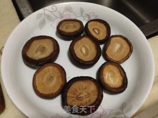 香菇虾肉盒的做法步骤：2