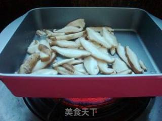 零厨艺新手的感恩菜——香菇炒荷兰豆的做法步骤：6