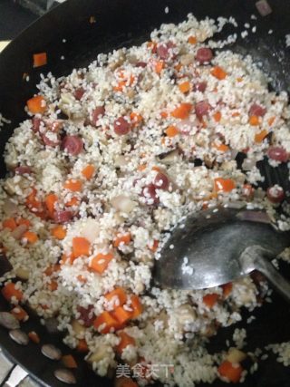 电饭锅蘑菇焖饭的做法步骤：11