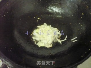 鸡蛋炒窝头的做法步骤：8