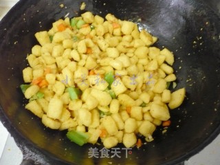 鸡蛋炒窝头的做法步骤：10