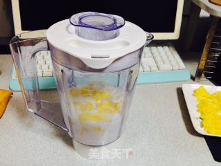 菠萝雪梨奶昔的做法步骤：6