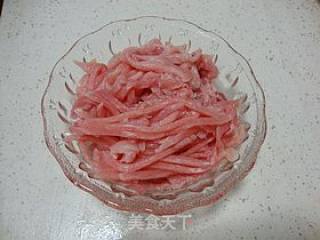 家常小炒---------【青椒炒肉丝】的做法步骤：4