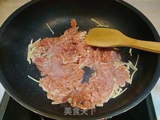 家常小炒---------【青椒炒肉丝】的做法步骤：8