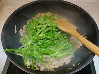 家常小炒---------【青椒炒肉丝】的做法步骤：10