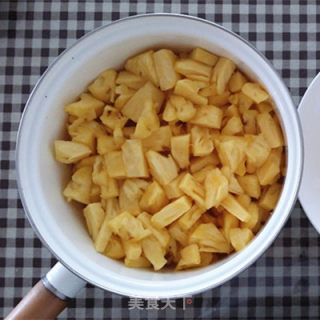 【菠萝果酱】的做法步骤：1