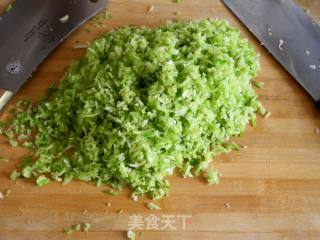 牛肉萝卜水饺的做法步骤：3