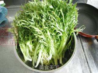 麻酱拌苦菊的做法步骤：1
