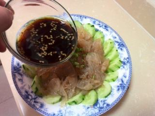 醋浇海蜇的做法步骤：5