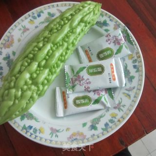 蜂蜜苦瓜汁的做法步骤：2