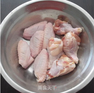 美式甜辣可乐鸡翅的做法步骤：1