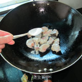 鲜茄子煮鱼的做法步骤：3