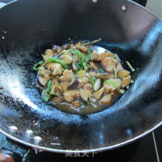 鲜茄子煮鱼的做法步骤：11