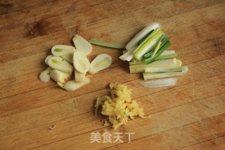 香酥鱿鱼圈的做法步骤：3