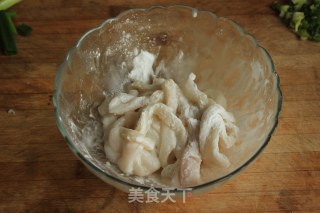 香酥鱿鱼圈的做法步骤：5