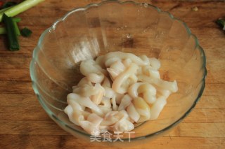 香酥鱿鱼圈的做法步骤：6