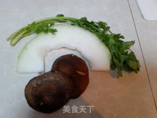 香菇冬瓜汤的做法步骤：1