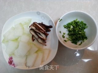 香菇冬瓜汤的做法步骤：3