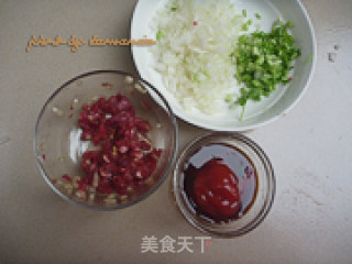 茄汁牛肉炒饭的做法步骤：5