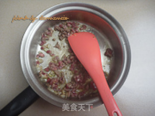 茄汁牛肉炒饭的做法步骤：7
