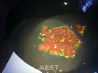 西红柿炒菠萝的做法步骤：3