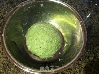 菠菜馒头的做法步骤：1