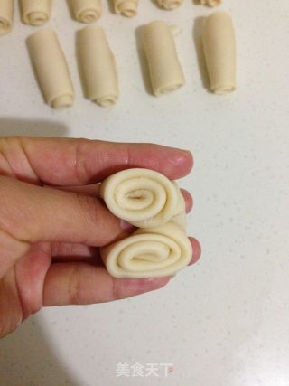 蛋黄酥的做法步骤：6