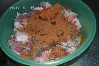 五香卤肉的做法步骤：2